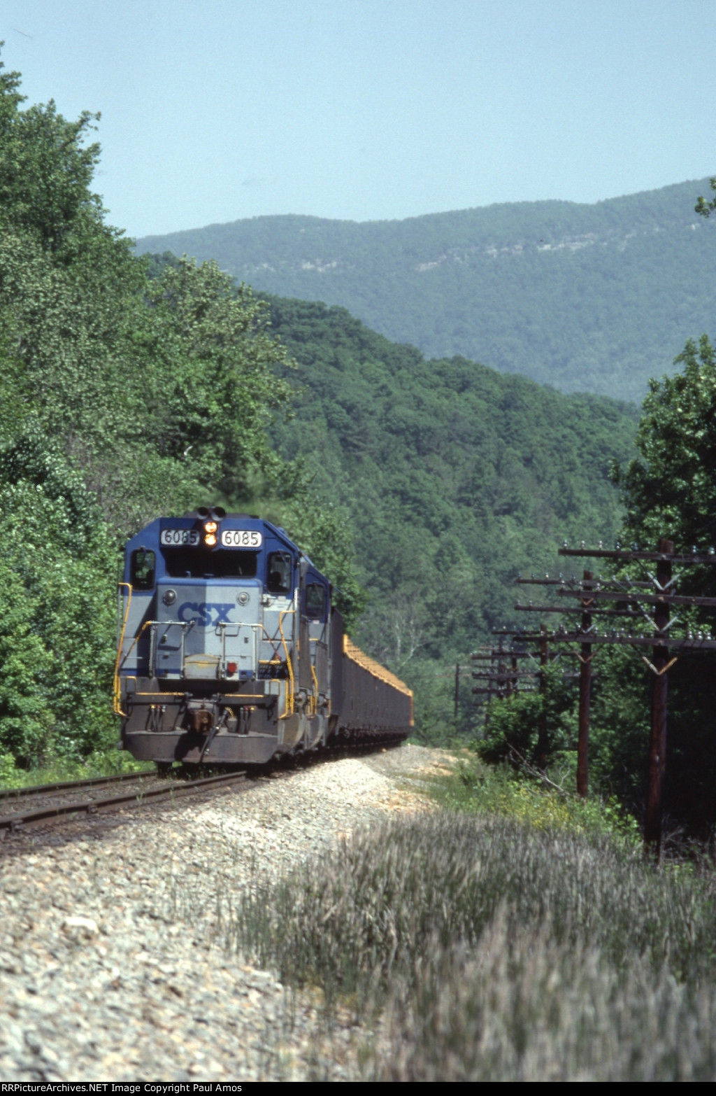 CSX 6085 with unit Hopper Topper trains